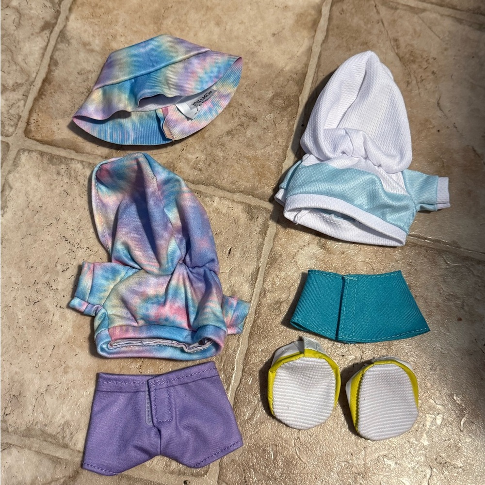 Disney Nuimo Used Outfit Bundle - Picture 2 of 2